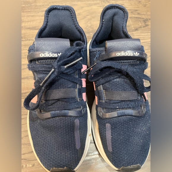 Girls Adidas U Path Run Navy Pink Sneakers - Picture 7 of 11